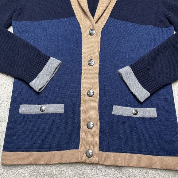 Chanel 100% Cashmere Cardigan Sweater Color Block Size 40 Blue Tan Gray Buttons - Picture 7 of 16